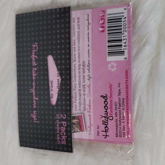 New In Packages Foot Petals & Lint Removing Sheets Styling Tools Duo - Picture 6 of 7